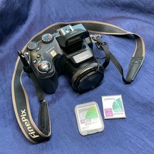 Fujifilm Finepix camera S7000