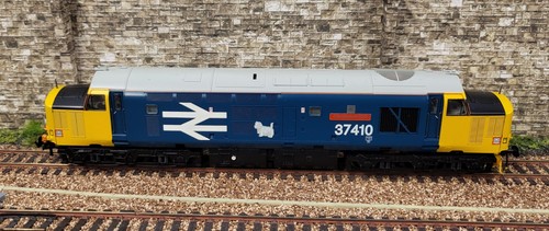 Bachmann 382 class 4 - class, 37/4