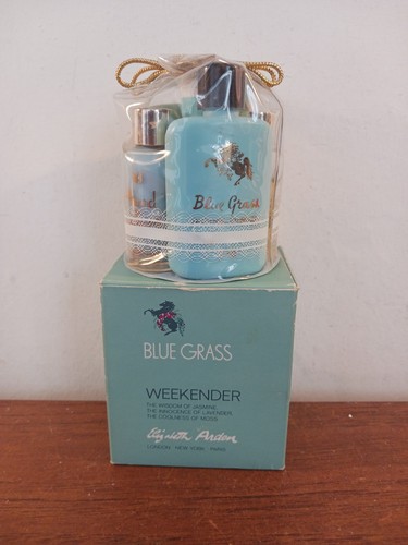 Vintage elizabeth arden blue - vintage,