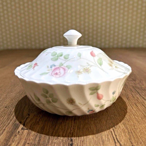 Vintage wedgwood rosehip - vintage,