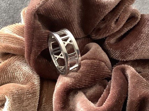 Tiffany 18kt white - co,