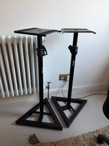 Floor standing stagg - floor,