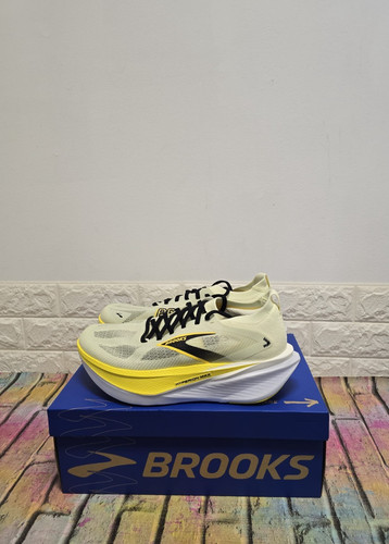 Brooks hyperion max road - max,