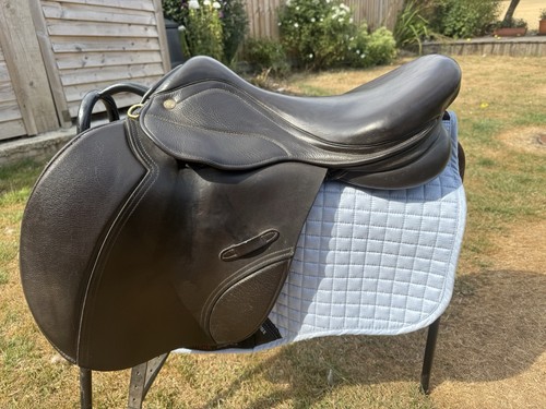 Saddle company jump - saddle,