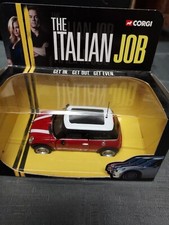 Corgi 1:36 REF MINI ( CC86514)