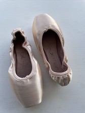NEW Capezio Airess Pointe