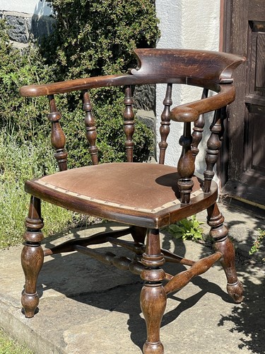 Antique victorian captains - victorian,