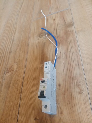 Wylex nhxsbs1b32 amp curve - 32,