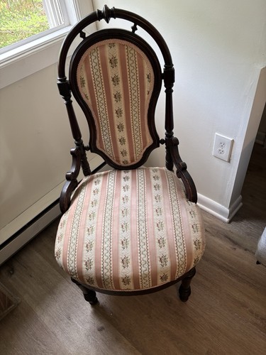 Victorian style balloon back