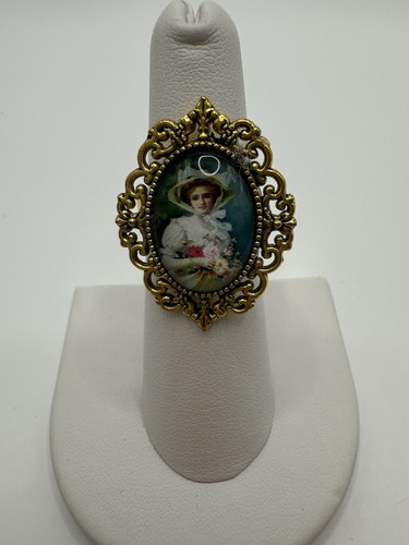 Gold tone filigree adjustable - tone,