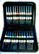 NEW - LETRASET  Case with 24 LETRASET  FLEX  Colour Markers-Set 1