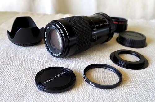 Pentacon 210mm lens 2x - 70-210mm,