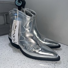 Women’s Asda Faux Leather Silver Short Cowboy Boots Size 6