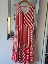 Derhy Size L Layered Fully