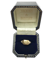 1857 Victorian 9ct Gold Signet Ring Antique Signet Gold Ring - Size U