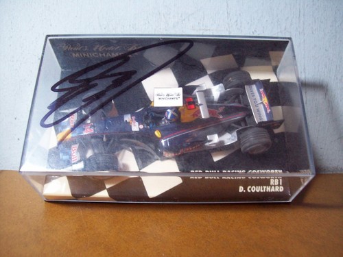 Minichamps 400 050014 red - 1/43,