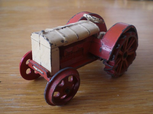 Dinky pre war tractor - , 22e