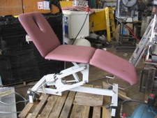 PLINTH 2000 MODEL,  3 SECTION PHYSIO TABLE  POWERED MASSAGE BEAUTY THERAPY ETC