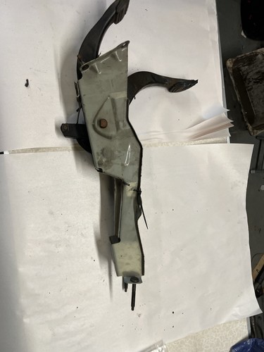 Mk3 escort pedal - mk3, box