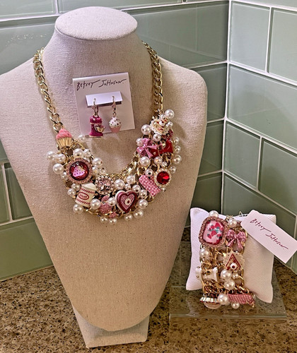 Nwt betsey johnson - nwt,