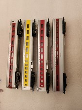 N scale 4 passenger cars Santa Fe/ Union Pacific Con cor, Model Power.