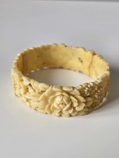 Vintage Celluloid Bangle Bracelet Cream Deep Moulded Roses Daisies Collectable