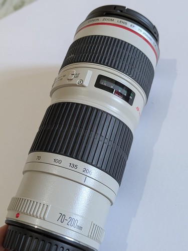 Canon 200mm l is - f/4,