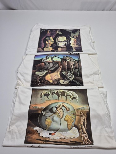Vintage salvador dali museum - salvador,