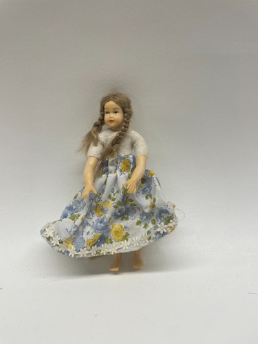 12th scale dolls - 1:12th,