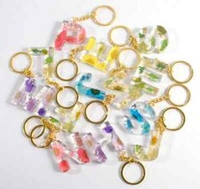 Personalised Resin Keychain – Custom Letter A–Z & Colour, Stylish Gift