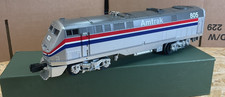 MTH RAILKING O GAUGE DIESEL LOCOMOTIVE P40 GENESIS AMTRAK N.805 SILVER PREMIER !
