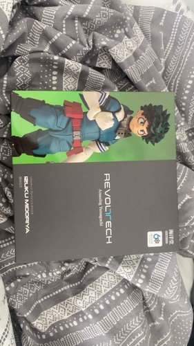 Revoltech deku - revoltech,