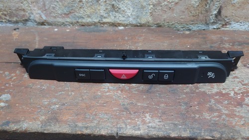 Land rover discovery hazard - land,
