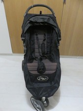 Baby jogger city mini single with raincover. Amazing 360' turns.