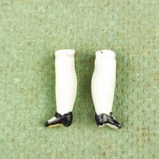 Antique lower legs, porcelain