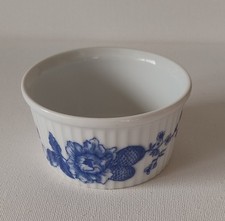 VINTAGE ROYAL WORCESTER FINE PORCELAIN  6 RAMEKINS RHAPSODY DESIGN 1975