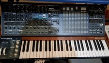 Arturia MatrixBrute analogue Synthesizer Amazing Synth keyboard boxed