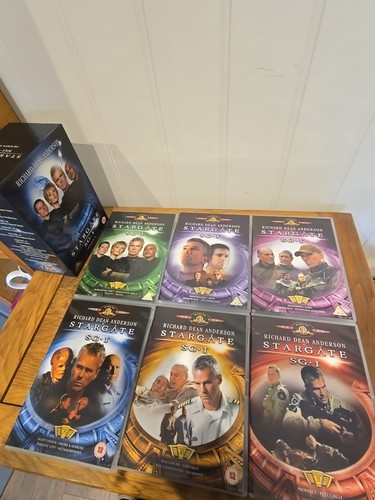 Stargate dvd box set - stargate, sg-1