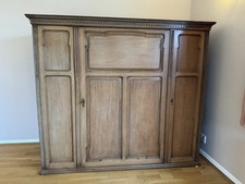 Charming rustic oak armoire /