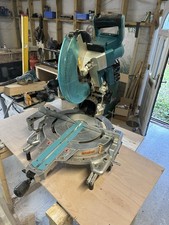 Makita 36V Twin 18V Brushless 305mm Slide Compound Mitre Saw  With Stand 