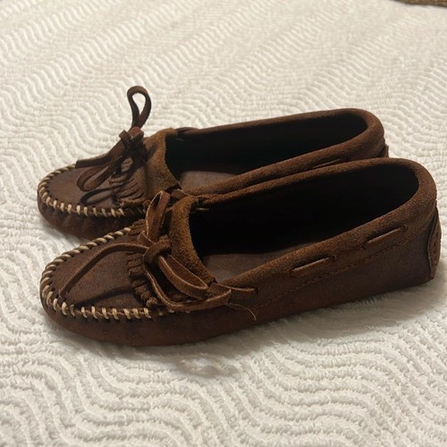 Minnetonka leather moccasins - leather,
