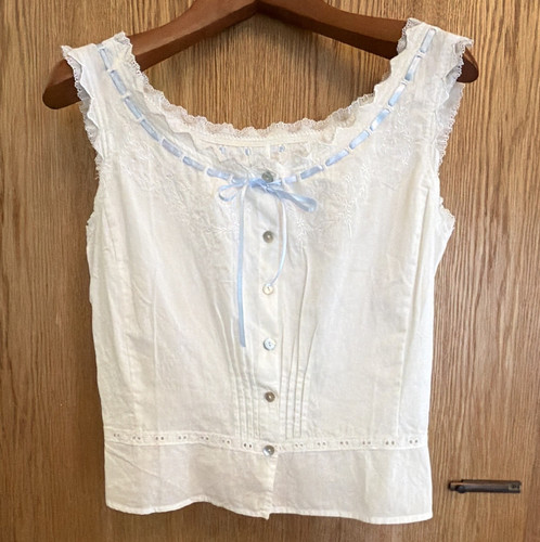 Unif white sleeveless scoop - unif,