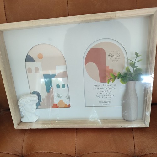 Unusual wooden picture frame - picture,