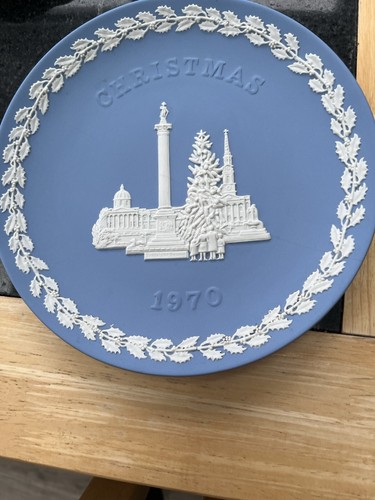 Wedgewood christmas plate - christmas,
