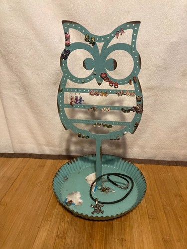 Owl shaped metal earring tree - metal,