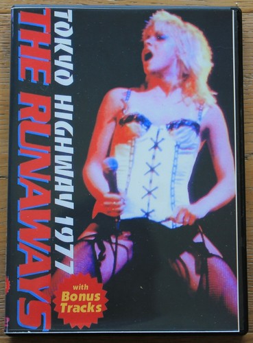 The runaways live japan - runaways, in