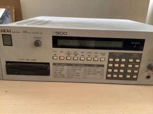 Akai s900 sampler - akai,