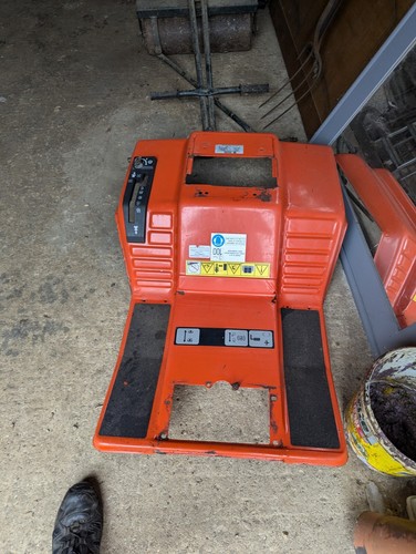 Husqvarna ride mower - on,