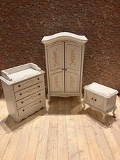 Dolls house scale - dolls,