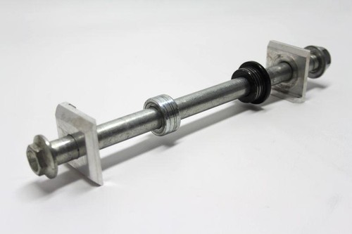 Rear wheel pin - rear,